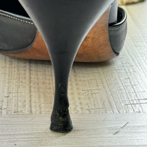 Vintage Prada black leather kitten heels GUC, minor wear at insoles & heels - Picture 6 of 7